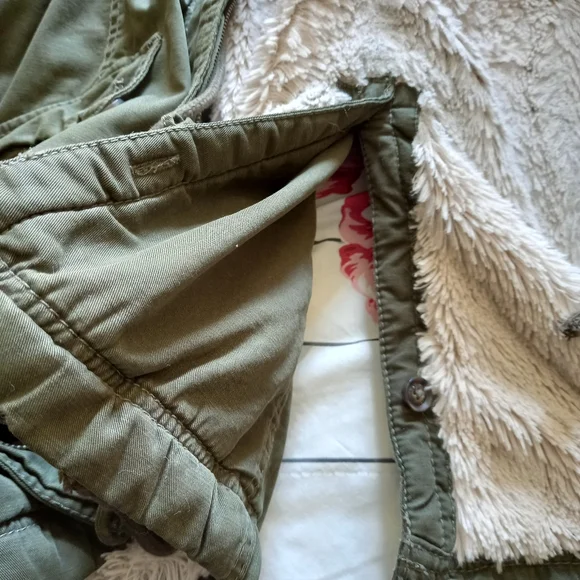 Hollister Parka - Picture 6 of 8